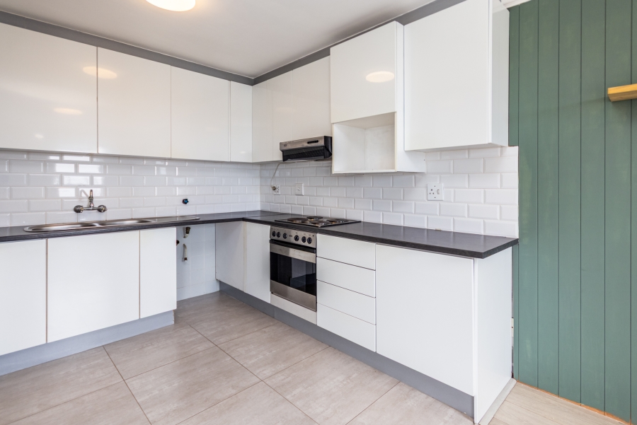 2 Bedroom Property for Sale in Green Point Western Cape